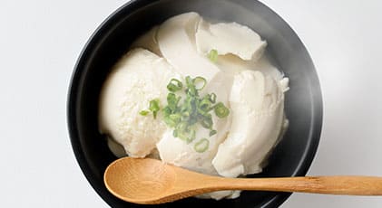 とろ～り、とろける温泉湯とうふ