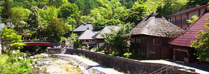 カップルでの過ごし方 湯西川温泉の旅館 彩り湯かしき 花と華 公式